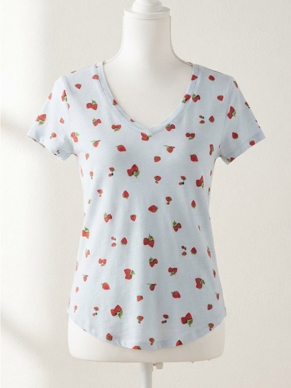 Old Navy Light Gray Tee with Strawberry Design